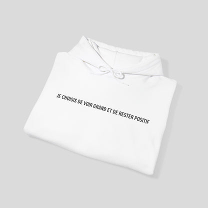 Hoodie : "Mode Visionnaire"